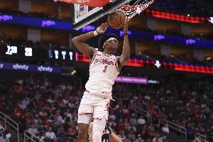 心疼篮筐！阿门还击快下接球再次扣进 本场超多扣篮_24直播网