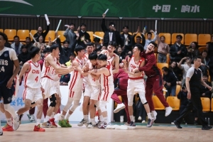 2026中国国青男篮热身赛圆满收官 中国U18男篮罚球绝杀加拿大皇冠_24直播网