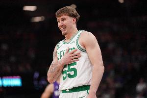 箭如雨下！三阵凯尔特人第三节轰进9记三分 单节42-20净胜22分_24直播网