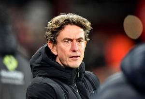 弗兰克从热刺下课后一直拒绝接受采访，，，经纪人：他在享受家庭时光_24直播网