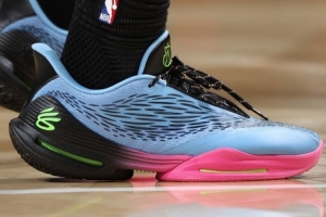 颜值怎样？？戴维恩·米切尔上脚？？怂瓜乱淮鹈現ox 3_24直播网