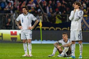 托蒂：意大利现状我无言以对，，，，，，06年里皮说哪怕一条腿也得踢天下杯_24直播网