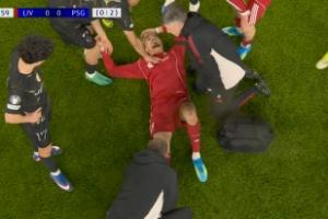 可能伤及跟腱！；；；倏说29分钟无反抗伤退，，，，，在担架上双手抱头_24直播网