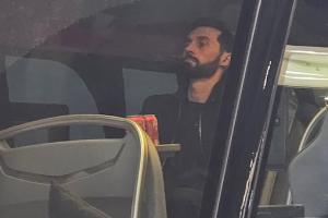 emo了！皇马被镌汰，，，，，，阿韦洛亚乘坐大巴脱离时头靠后座满脸愁容_24直播网