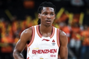 效率不高！特奎维恩·史女士28中8&三分16中4 空砍34分7板5助4断_24直播网