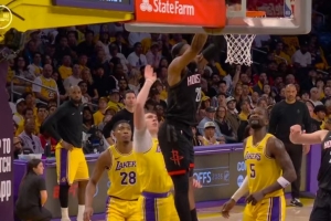 假抛真传骗过所有人！申京碾到篮下妙传助奥科吉暴扣取分_24直播网