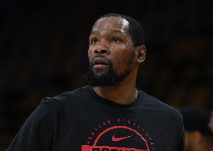 Shams：杜兰特遭遇右髌腱深度挫伤 火箭乐观以为他最早可能G2复出_24直播网