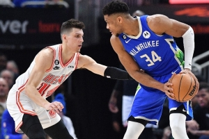 夏普：热火需用希罗+韦尔+小米切尔来换字母 但生意后仍无法夺冠_24直播网