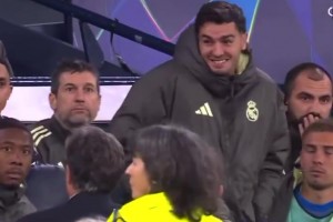 什么滋味?！疑似迪亚斯第一次得知获得非洲杯冠军时的反映_24直播网