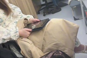 小七这黑丝绝了? 看角逐哪有看她两整活有意思?_24直播网