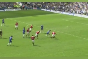 英伦手艺天花板！巅峰乔科尔有多狂！一人单挑曼联整条防线！_24直播网