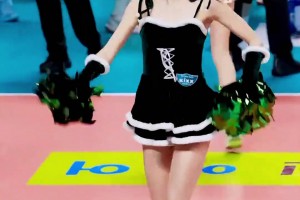 颜值身段太吸睛！赛场朴姬兰活力满满！_24直播网